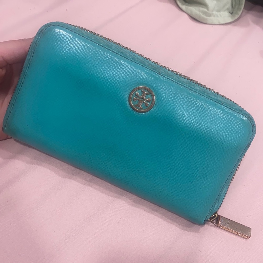 Tory Burch wallet